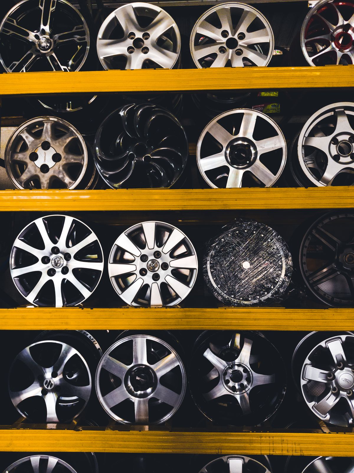 Auto Components shipment delivered to Pune OEM supplier