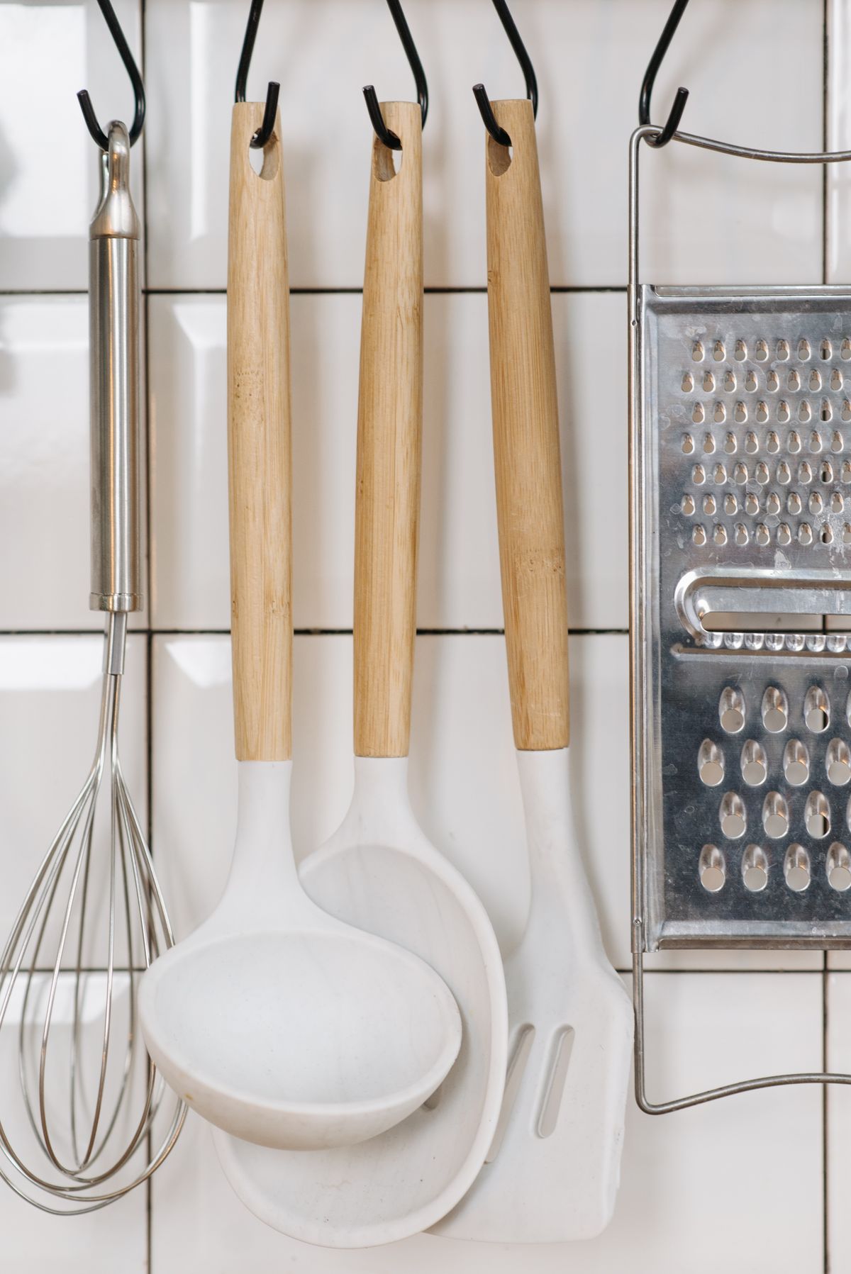 Home & Kitchen shipment delivered to D2C home goods startup